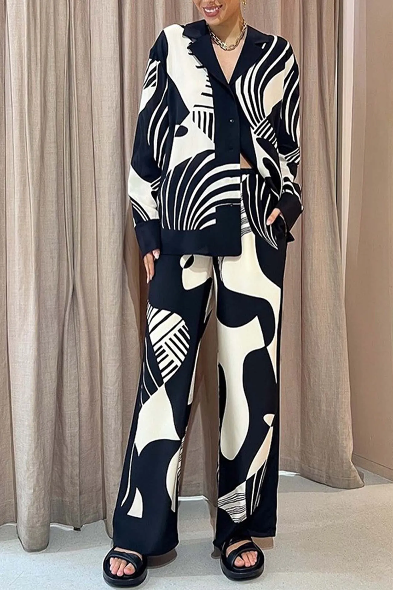Contrast Printed Button Wide Leg Pants Two-piece Set