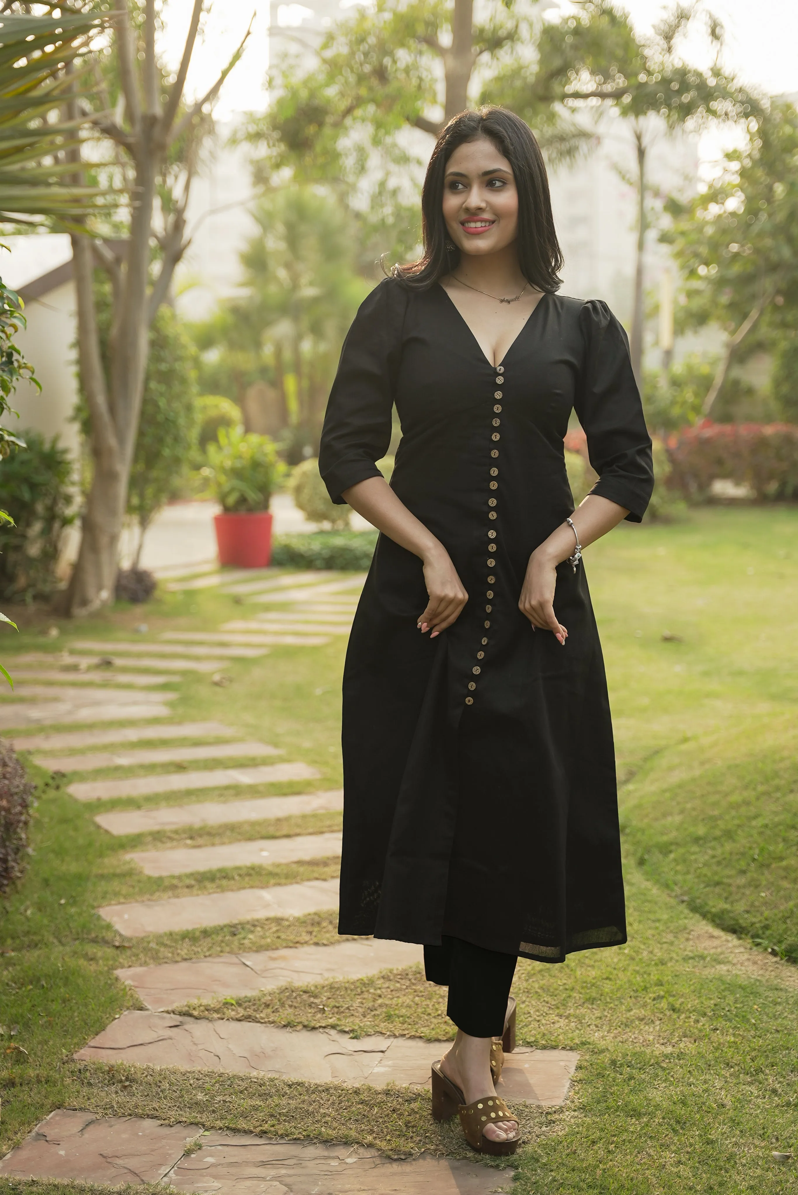 IRVI BLACK COTTON KURTA SET
