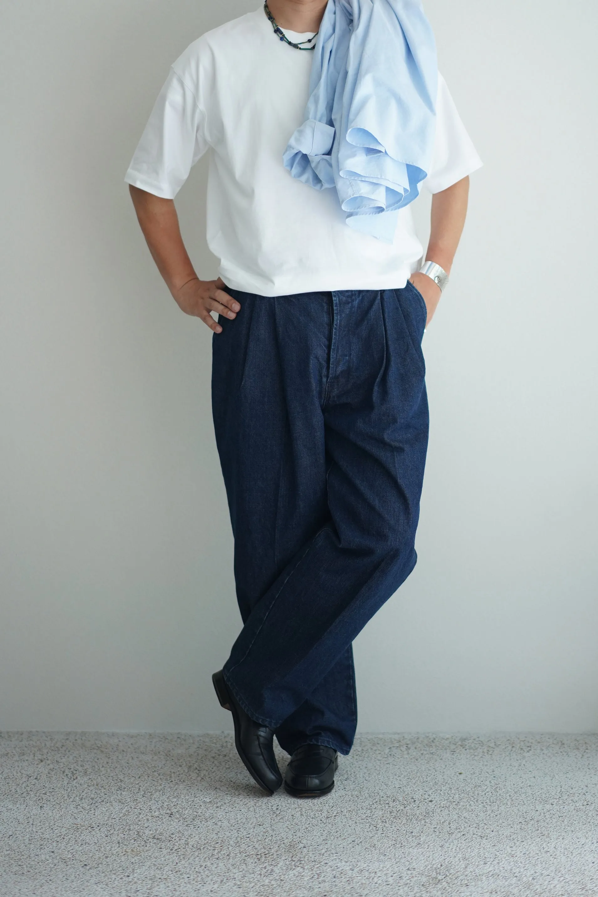 kontor / 2PLEAT DENIM SLACKS