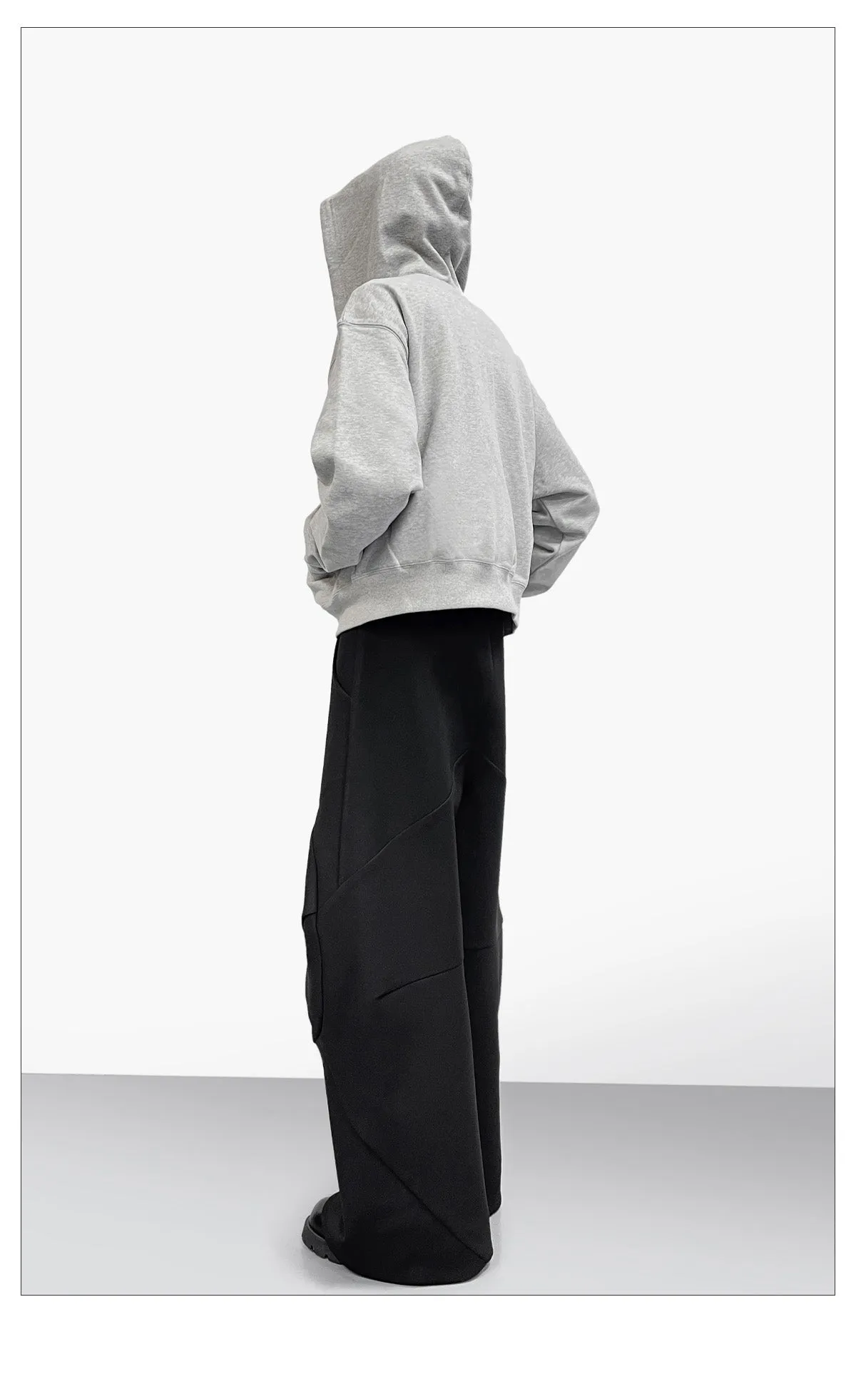 Loose-fitting wide pants