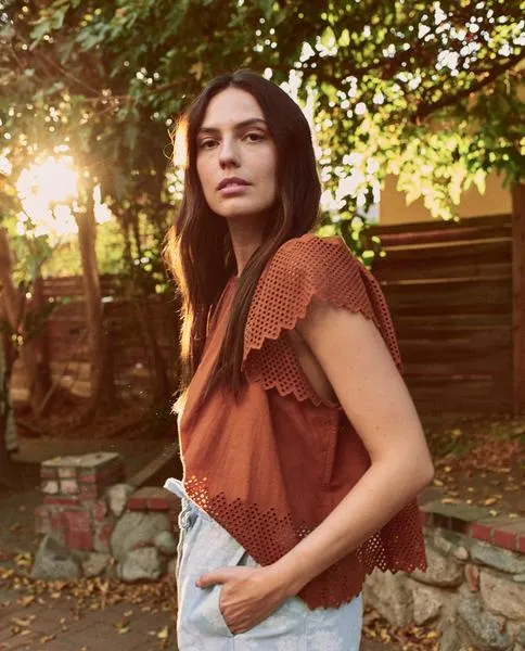 The Eyelet Dale Top, Rust